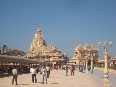 Travel Guide Somnath Temple