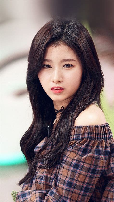 Twice Sana Wallpapers Top Free Twice Sana Backgrounds Wallpaperaccess