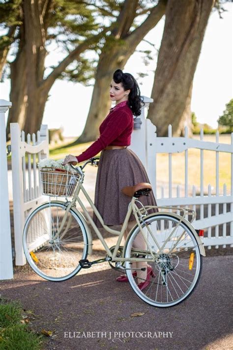A Vintage Bike Adds A Touch Of Fun To Your Pinup Photoshoot Pin Up