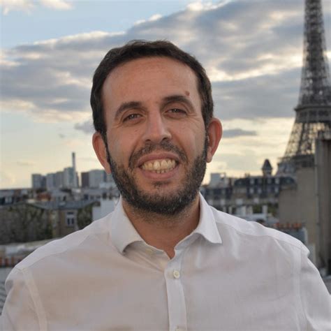 Dr Ferhi Karim Urologue spécialiste de la Lithiase Urinaire à Paris