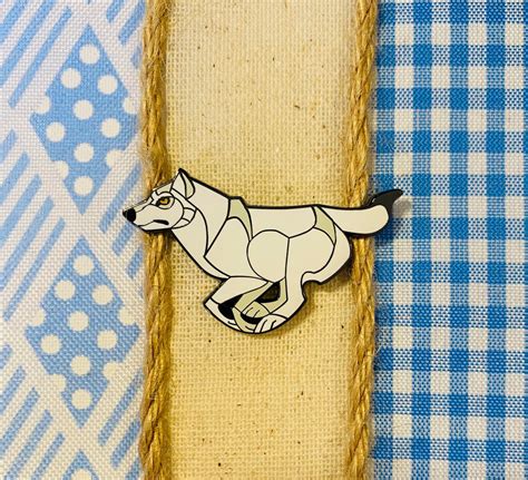 Arctic Wolf Hard Enamel Pin Wolf Pin Animal Pin Art Deco Etsy