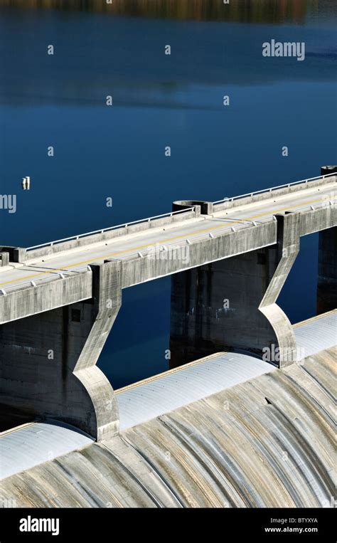 The Norris Dam Hi Res Stock Photography And Images Alamy