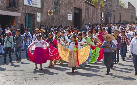 Dia De La Raza Honoring Traditions Ori Zaba S