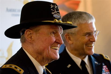 Man Of The Month Hal Moore And The Men Of The 7th Cav Ming