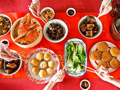 It is no secret that singaporeans eat and drink with a passion. How to Host a Chinese Mid-Autumn Festival Feast | Serious Eats