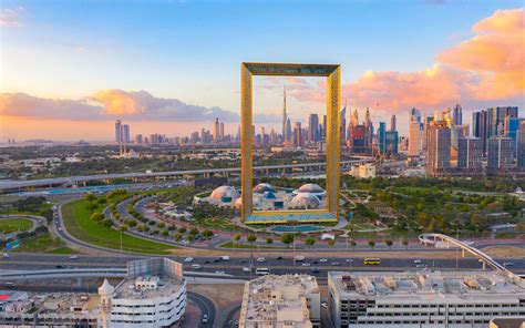 Framing Dubai A Giant Structure Showcases More Than Just A Skyline Perez