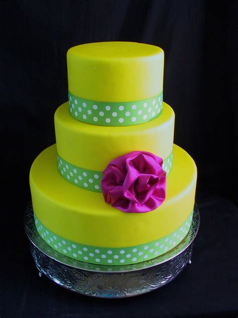 Yellow Wedding Cake Green Themed Wedding Unique Wedding Cakes