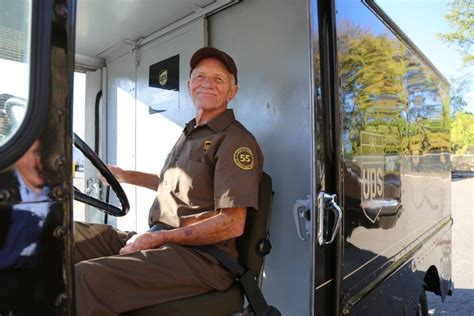 Goose Creek Ups Delivery Man Celebrated For 25 Years Of Safe Driving The Berkeley Observer