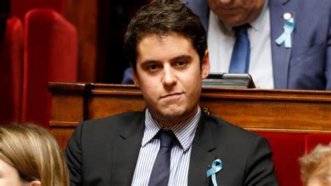 Gabriel Attal devient le plus jeune ministre de la Ve République