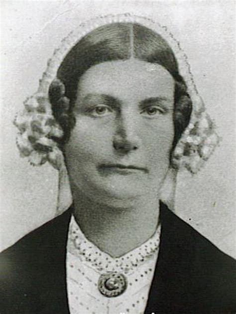 Elizabeth Bourne Pioneer Overland Travel