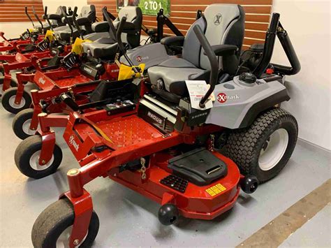 In Exmark Radius X Series Zero Turn Mower New Only A Month Lawn Mowers For Sale