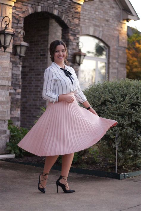 Virtuous Christian Ladies In Pleats Pink Pleated Skirt Pleated Skirt