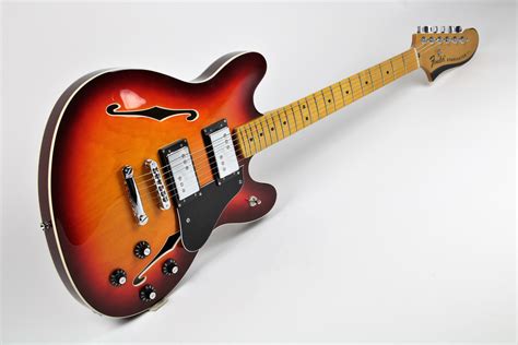 Fender Starcaster® Maple Fingerboard Aged Cherry Burst Gerald Musique