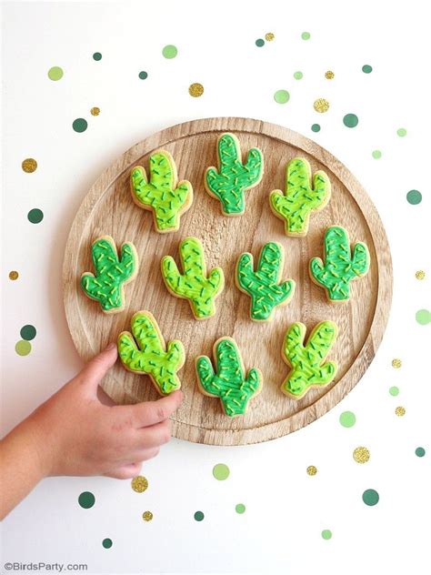 Cactus Sugar Cookies Easy Recipe Learn To Bake And Decorate These Fun