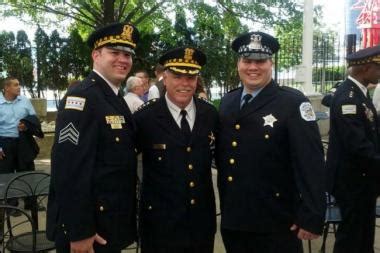 Follow us on instagram as we showcase our best images reflecting rich history made up by the finest men & women who represent this department. Chicago Police Sergeant John Folino is Hollywood's Right ...