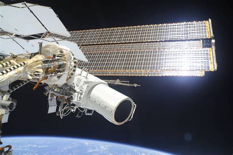 It has higher video resolution, screen size and file size than standard. UrtheCast Releases High-Definition Video From Space ...