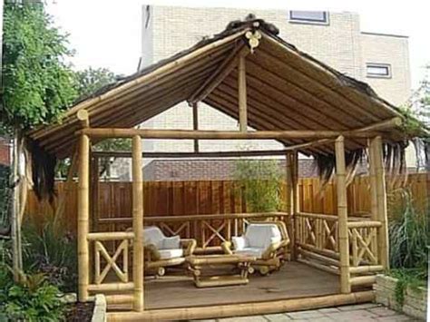 Jenis rumah ini merupakan salah satu contoh desain rumah unik. Gazebo Bambu Unik: Contoh Foto Gazebo Bambu