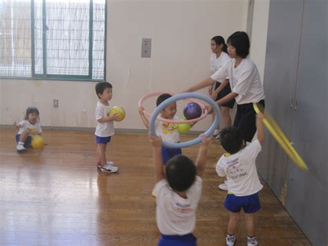 ペンギンクラスにお兄さんお姉さんが来てくれました！ 体育幼児園 熊本ymca