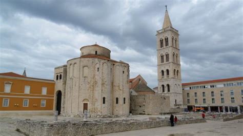 Prema Predaji Sagradio Ju Je Zadarski Biskup Sv Donat U 9 Stoljeću