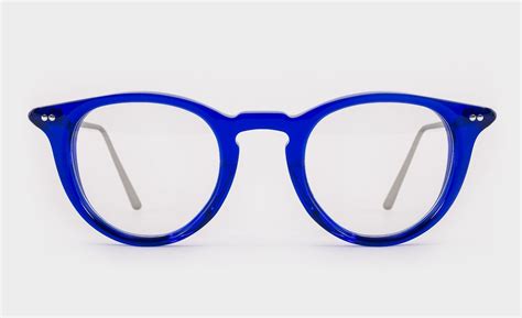 Glasses For Grey Hair 40 Spectacular Styles Banton Frameworks