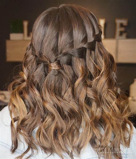 28 Cute Hairstyles For Medium Length Hair Popular For 2019 Cute