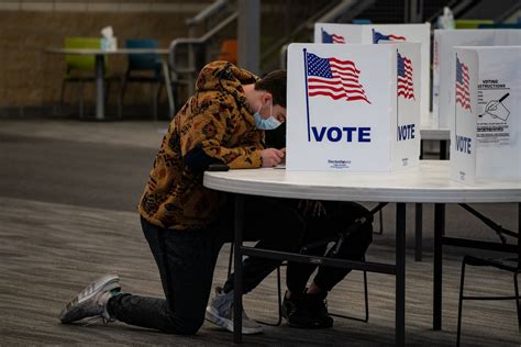 opinion swing voter approval polls are flashing warning signs to democrats the washington post