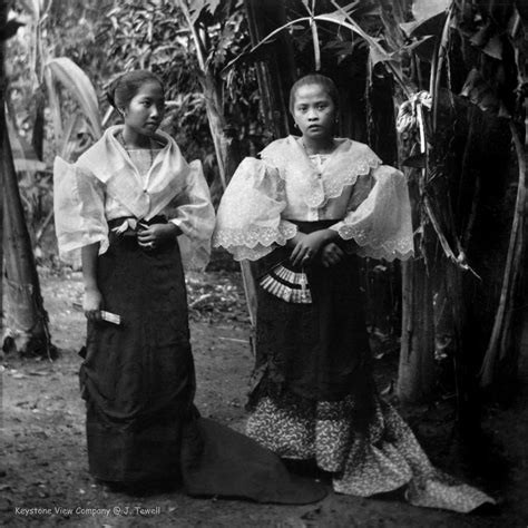 Filipino Ladies In Sunday Dress Philippines Late 19th Or Early 20th Century Filipina Beauty