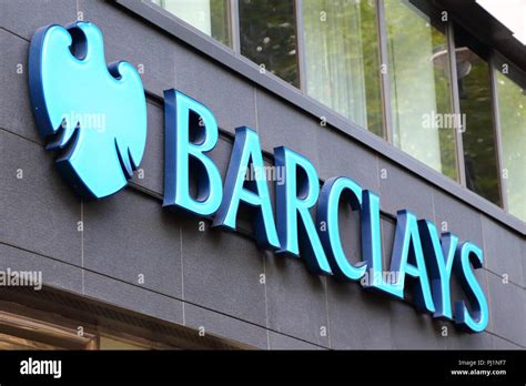 Barclays Logo Hi Res Stock Photography And Images Alamy