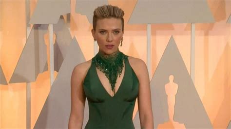 Scarlett Johanssons Casting As Transgender Man Draws Backlash Gma
