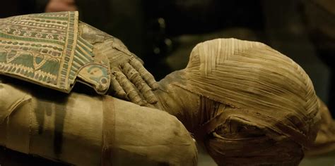 an archaeologist reveals the disturbing reason people used to eat mummies egyptian mummies