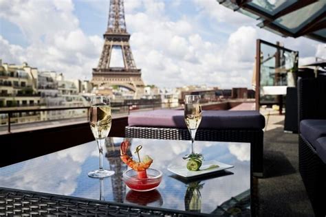 10 Luxurious Restaurants Near Eiffel Tower In Paris