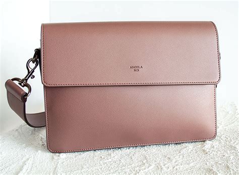 What i love about angela roi is that, similarly to this blog, their handbags are about more than meets the eye as well. Angela Roi Hamilton Shoulder Bag Review - Create Mindfully