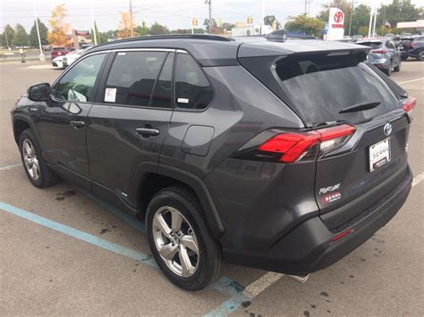 Find a new rav4 at a toyota dealership near you, or build & price your own toyota rav4 online today. New 2021 Toyota RAV4 XLE Premium AWD 4D Sport Utility