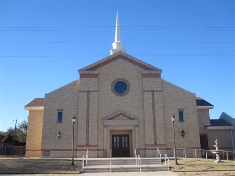 Filefirst Baptist Church Of Floresville Tx Img 2692 Wikimedia