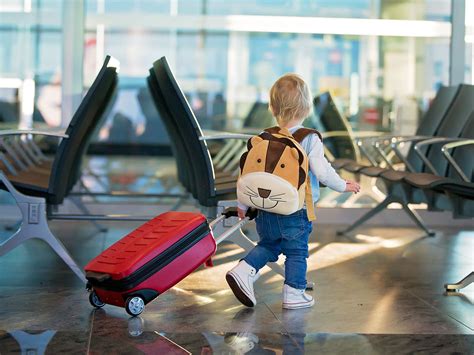 5 Things to Organize When Travelling With Young Children | TravelAlerts
