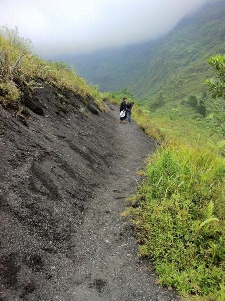 Seperti harga tiket masuk tempat wisata alam bandung seperti ranca upas dan tiket masuk kawah putih, situ patenggang, gunung puntang di kawasan untuk membelinya tentunya diluar dari harga tiket masuk gunung tangkuban perahu ya, hehe. Harga Tiket Masuk Gunung Galunggung 2018 - Laco Blog