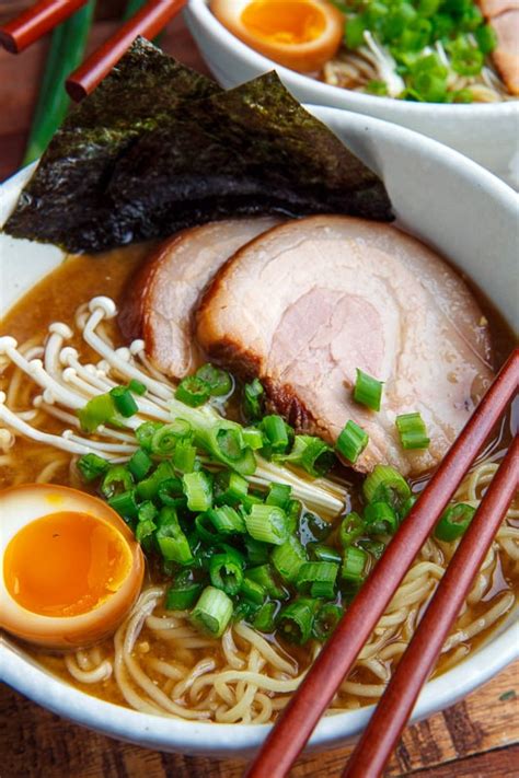 Enjoy this vegan ramen for a tasty midweek meal in just 25 minutes. Tonkotsu Ramen - Closet Cooking