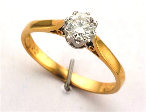 18ct Gold Single Solitaire Diamond Ring 050ct Attenborough Jewellers