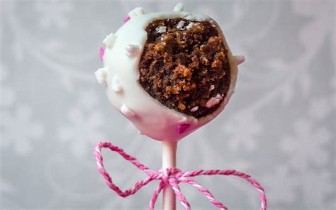 Isabell eschenweck ist die erfinderin des kuchens am stielund zu gast bei. Grundrezept Cake Pops