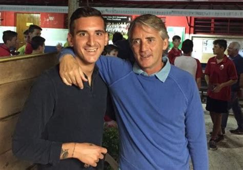 I due si sarebbero conosciuti. Roberto Mancini: età, altezza, peso, ex moglie, figli ...