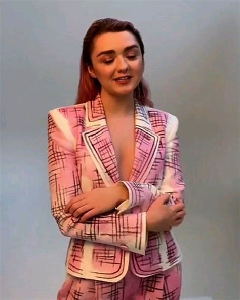 Interview Maisiewilliams Maisie Williams Photoshoot Grown Man