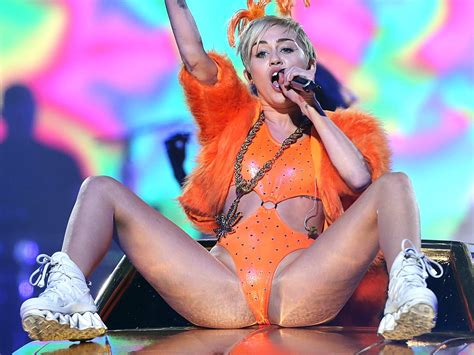 Miley Cyrus Naked Vagina Igfap