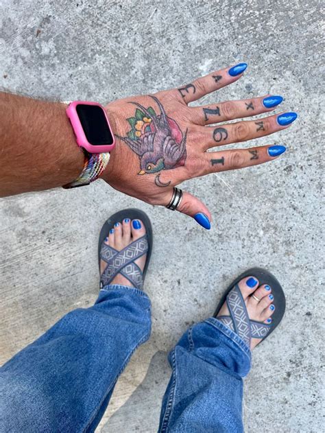 Men Nail Polish Mens Nails Painted Toes Male Feet Thumb Rings Sly Nailss Manicure And
