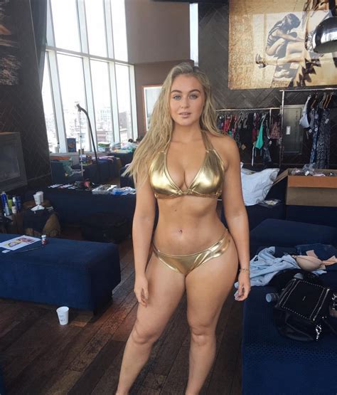 Sexiest Photos Of Iskra Lawrence