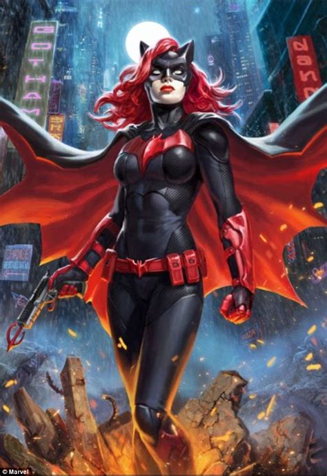 Batwoman First Look Ruby Rose Suits Up As Arrowverses Kate Kane R