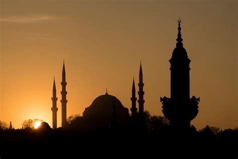 5 Tips For Loving Muslims During Ramadan From A Missionary To Muslim