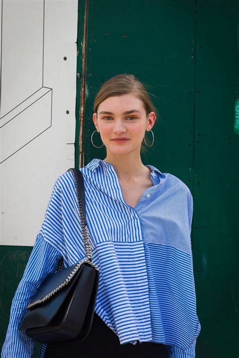 60 stop and stare beauty street style looks from new york fashion week fashion new york