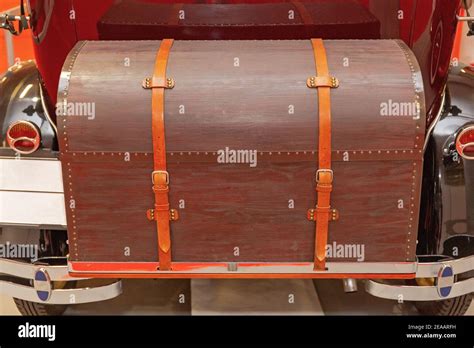 Wooden Trunk Luggage Box at Rear of Classic Car Stock Photo - Alamy