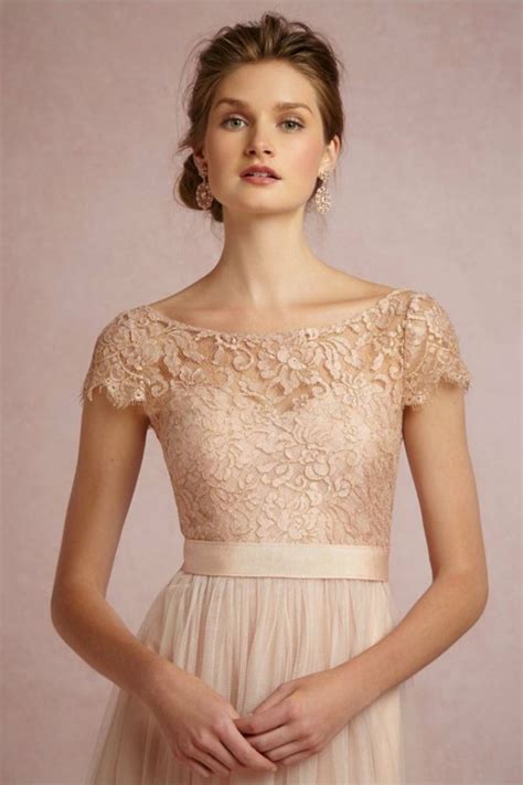 Die große auswahl entdecken und online shoppen: Rosa Brautkleid für einen glamourösen Hochzeits-Look ...