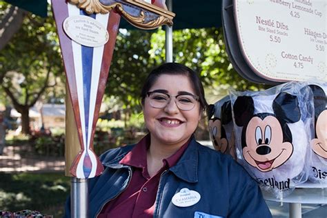 Meet The ‘cast Members Of Disneyland Disney Parks Blog